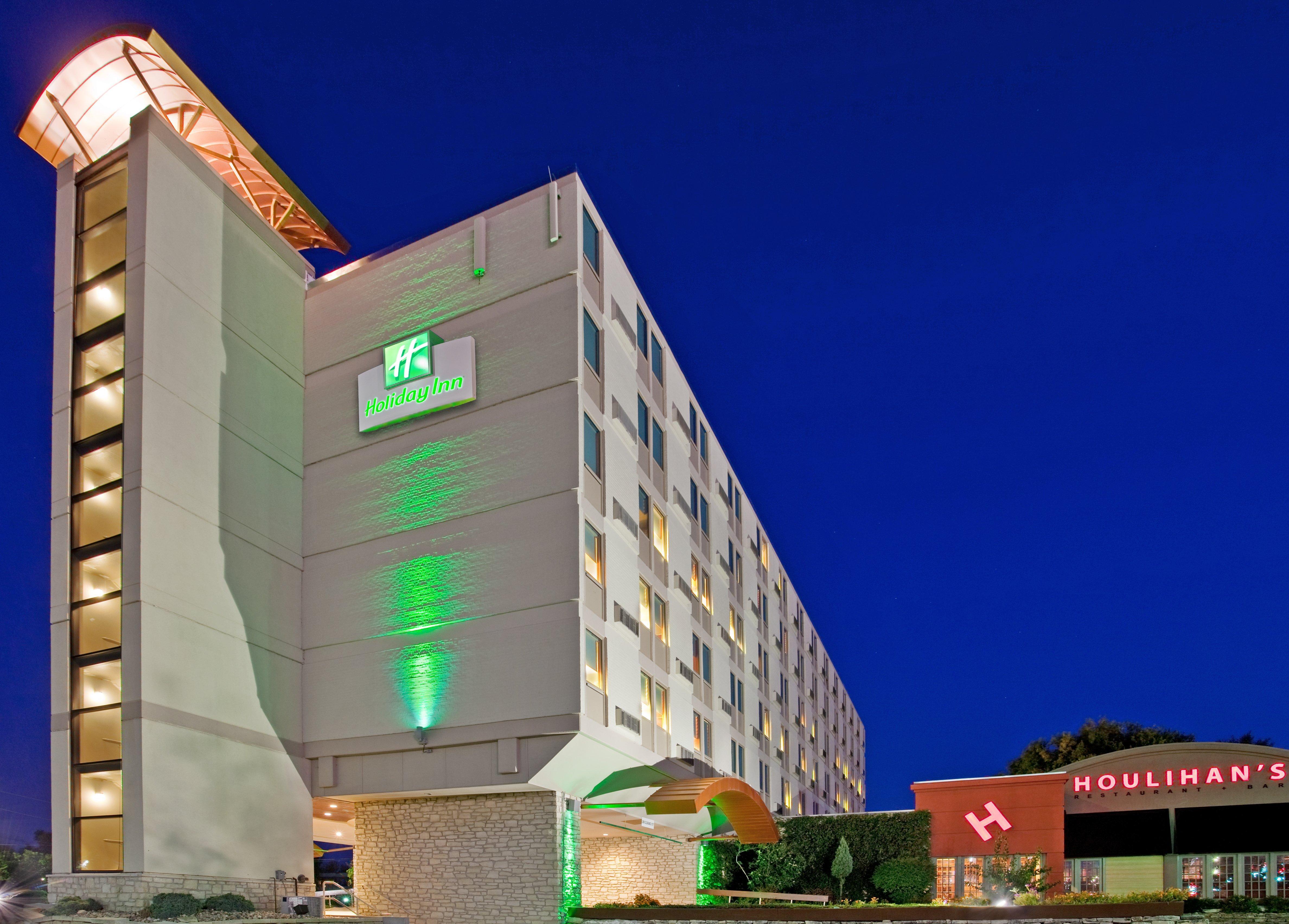 Holiday Inn At The Campus By Ihg Манхатън Екстериор снимка